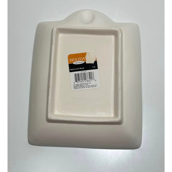 Halloween To Die For Skull Bones Gray Candy Dish Ceramic 6 x 8 - Picture 2 of 2